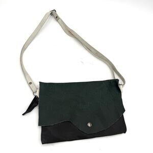 WildRose Black, Cream & Green Soft Leather Purse NWOT